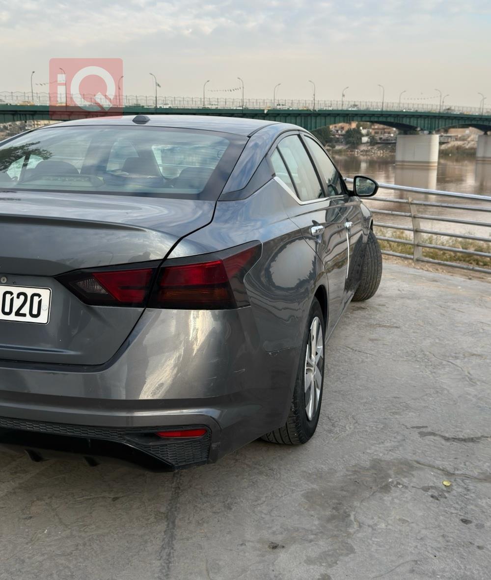 نیسان ئەلتیما